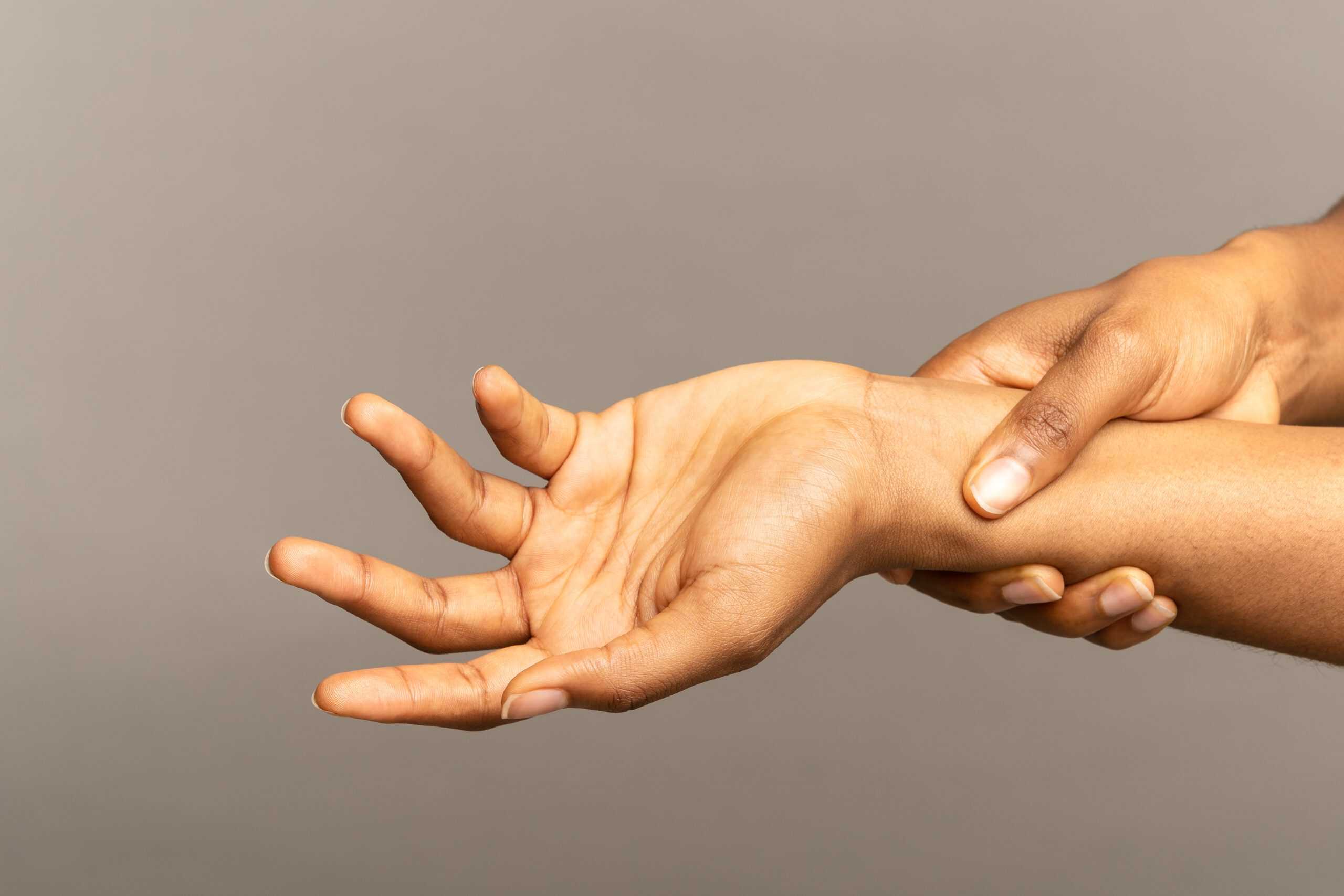 Julian Plastic Surgery - Hands and Arms - Tendon repair and reconstruction