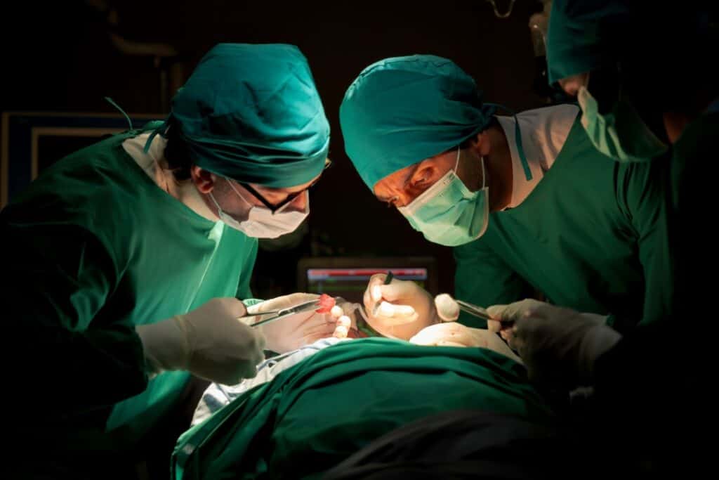 Breast Lift Tummy Tuck: Is Combining Them Safe?